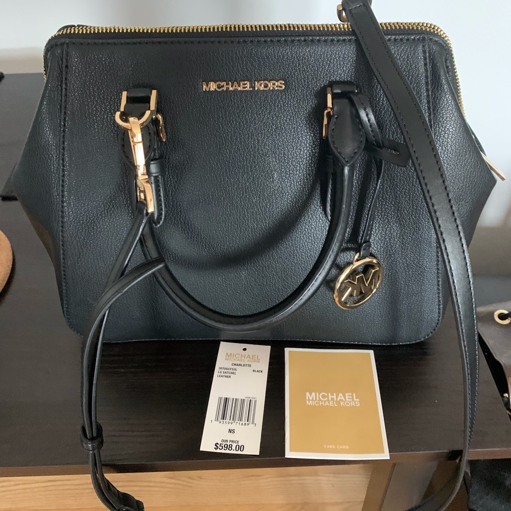 Micheal Kors crossbody/shoulder bag